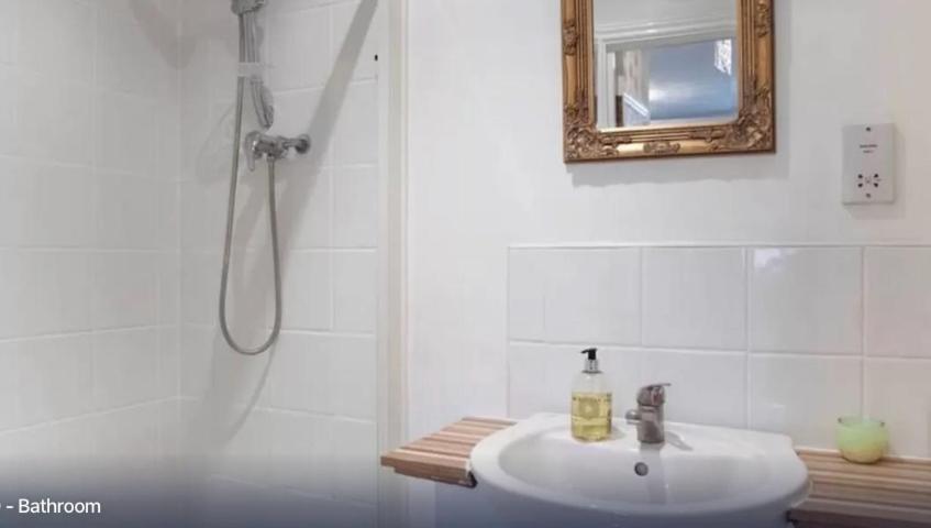 Lynbrook Guest House London Ngoại thất bức ảnh
